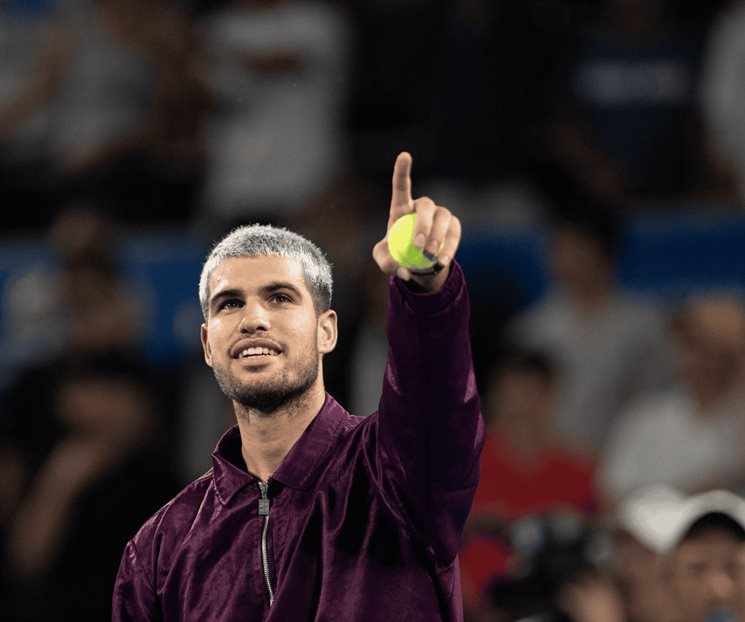 Avanza Carlos Alcaraz a la semifinal en Tokio