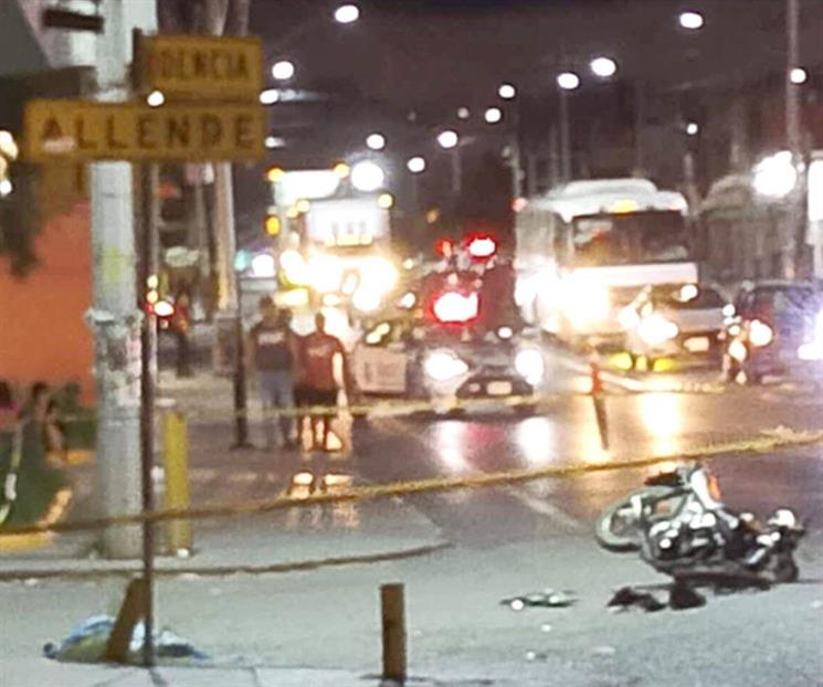 Huye tras embestir y matar a motociclista