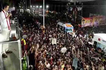 Reportan al menos 36 muertos por una estampida