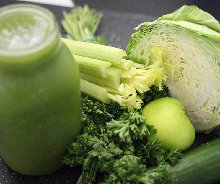 ¿Qué alimentos ayudan a desintoxicar el cuerpo de manera natural? ¿Qué alimentos ayudan a desintoxicar el cuerpo de manera natural?