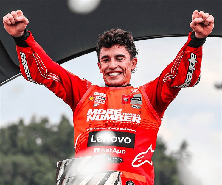 Marc queda segundo Japón y se corona en el MotoGP Marc queda segundo Japón y se corona en el MotoGP
