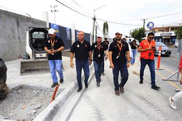 Supervisa H&eacute;ctor trabajos de nuevo corredor verde de la Expo