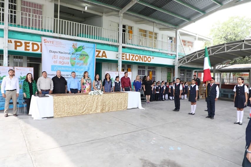 Reconoce S21 a escuela por el primer lugar en certamen nacional
