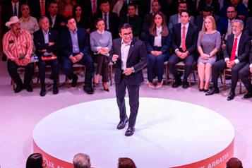 Rinde Félix Arratia su Primer Informe