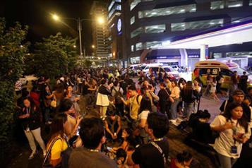 Terremoto en Filipinas deja 60 muertos