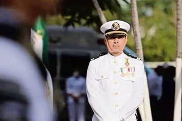 Se ampara vicealmirante Farías Laguna ante juez