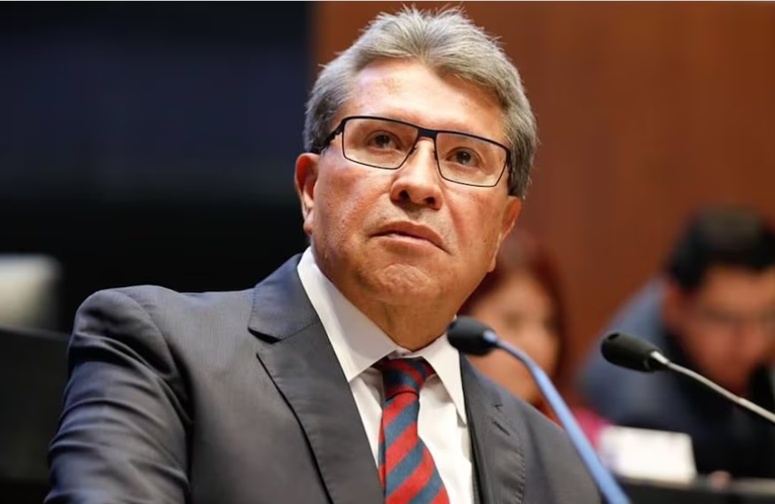 Retroactividad en reforma a Amparo viola la Constitución: Monreal Retroactividad en reforma a Amparo viola la Constitución: Monreal
