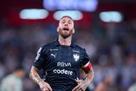 Defensa de Rayados se descontrola con facilidad Defensa de Rayados se descontrola con facilidad