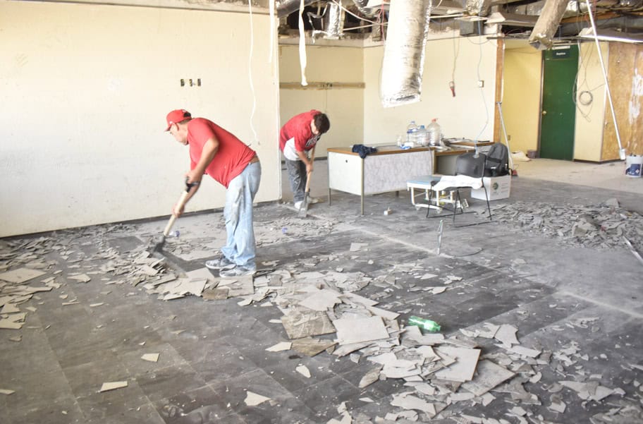 Remodela IMSS residencias médicas