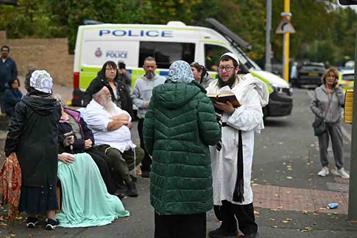 Mueren 3 en ataque en sinagoga de Mánchester