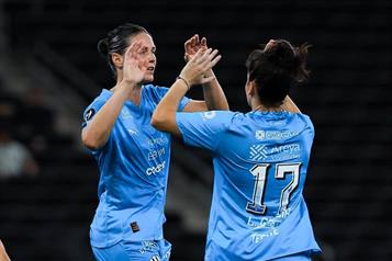 Golean Rayadas al Vancouver