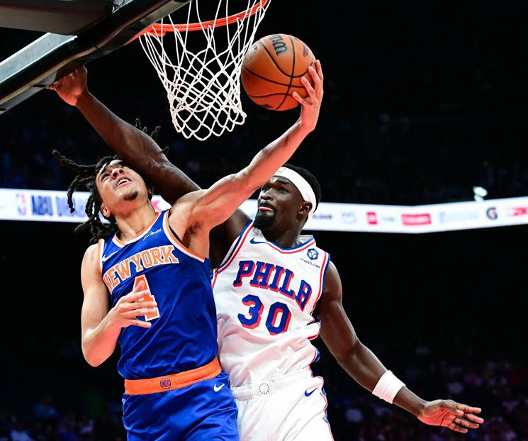 Vencen Knicks a Sixers en Abu Dhabi Vencen Knicks a Sixers en Abu Dhabi