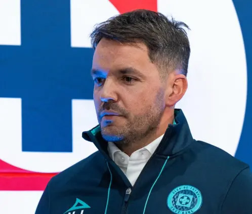 Respeta Nicolás Larcamón a los felinos Respeta Nicolás Larcamón a los felinos