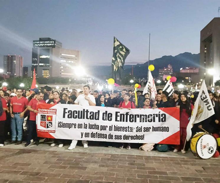 Recuerdan con marcha la masacre del 2 de octubre Recuerdan con marcha la masacre del 2 de octubre