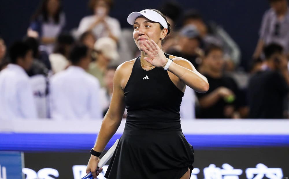 Avanzan Pegula y Noskova en China Avanzan Pegula y Noskova en China