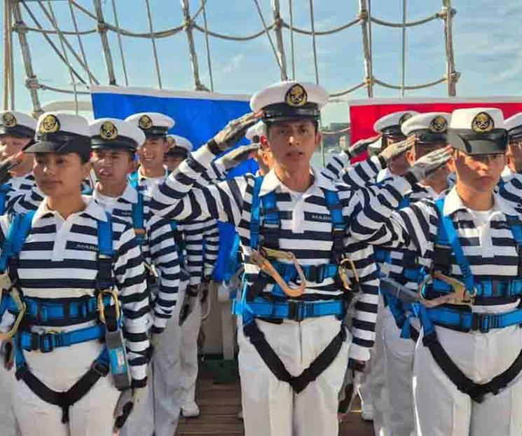 Inicia regreso a México el Buque Escuela Cuauhtémoc