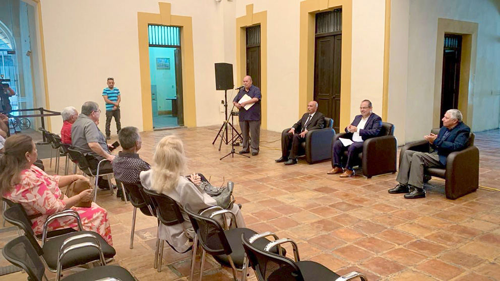 Homenajea Congreso al Dr. José Francisco Arroyo y Villagómez