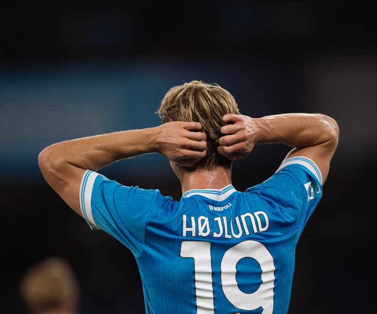 Gana el Napoli y lideran en la Serie A