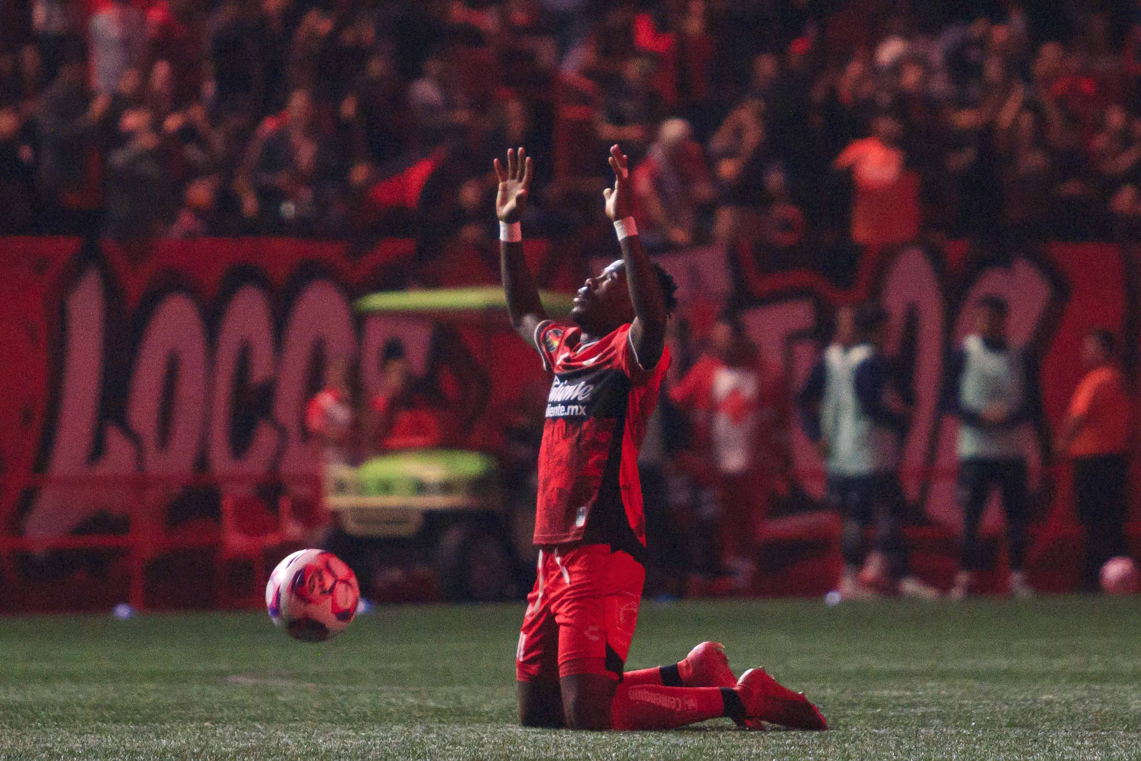 Adonis preciado empata.