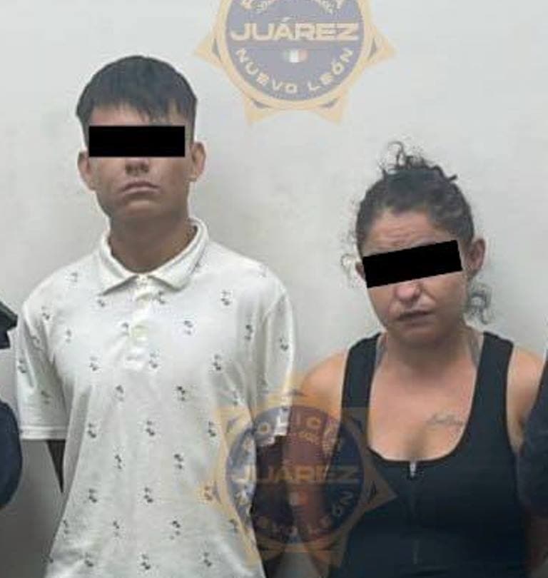 Elementos de la Secretaría de Seguridad y Protección Ciudadana de Juárez, lograron la detención de una pareja, que viajaba a bordo de una motocicleta con reporte de robo.