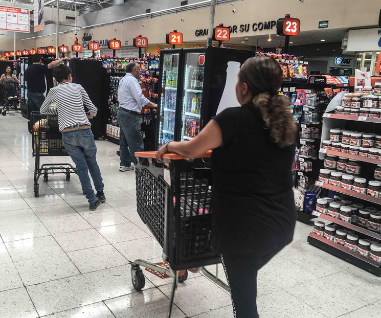 Retrocede confianza del consumidor en septiembre Retrocede confianza del consumidor en septiembre