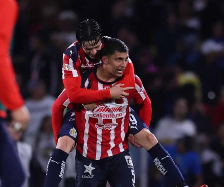 Vence Chivas a Pumas Vence Chivas a Pumas