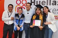 Se gradúan 53 nicolaítas de dos cursos