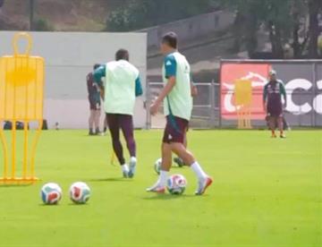 Entrena México con el Balón Trionda en fecha FIFA