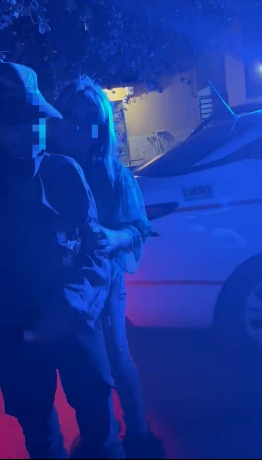 Agentes viales de la Secretaría de Seguridad Pública de Guadalupe auxiliaron a un hombre de 88 años que se encontraba desorientado y caminaba la noche del lunes por el camellón central de la Avenida Plutarco Elías Calles, en su cruce con Israel Cavazos, municipio de Guadalupe.