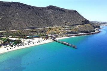 Senado recibe propuesta de acceso gratuito a playas