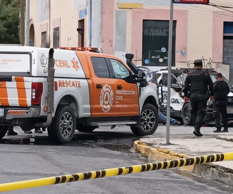 Resultan heridos 2 policías de FC tras choque múltiple en Monterrey Resultan heridos 2 policías de FC tras choque múltiple en Monterrey