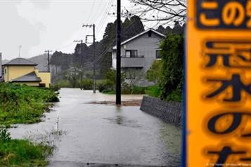 Activan alerta máxima en islas de Japón