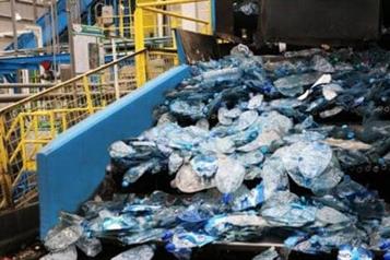 Acusan a Semarnat de incumplir amparo de eliminación de plásticos