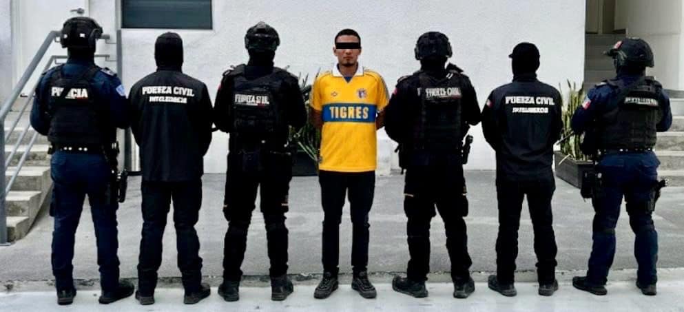 El Grupo de Coordinación Metropolitana, realizó la detención de un presunto vendedor quien portaba más de 100 dosis de droga; esto en Apodaca.