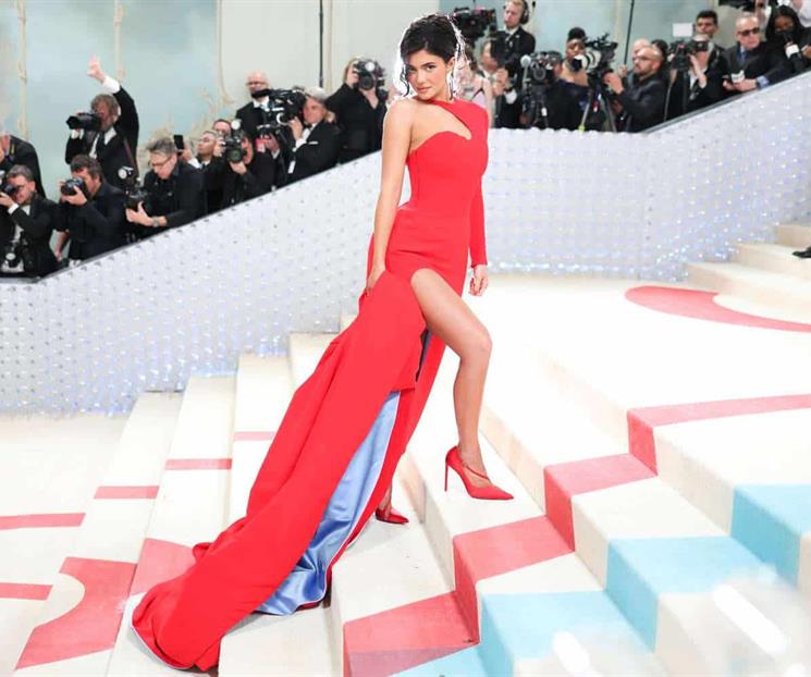Debutará Kylie Jenner como actriz junto a Charli XCX