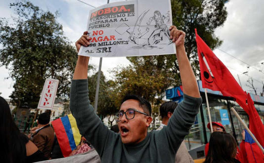 Despliega Ecuador 3 mil militares en medio de protestas indígenas Despliega Ecuador 3 mil militares en medio de protestas indígenas