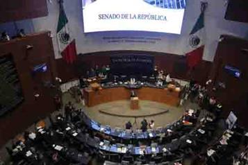 Senado recibe minuta corregida de Ley Aduanera