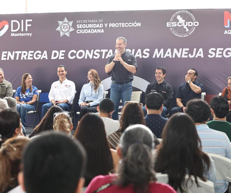 Concluyen 300 regios curso ´Maneja Seguro´