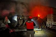 Arde caseta rodante en empresa Arde caseta rodante en empresa