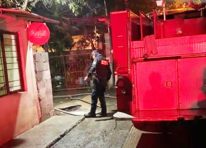 Queman casa en Montemorelos