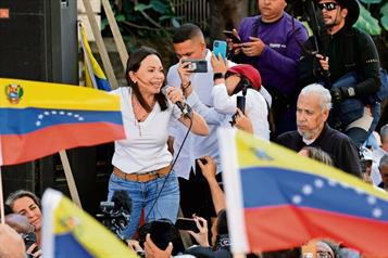 Premian a  María Corina Machado con Nobel de la paz