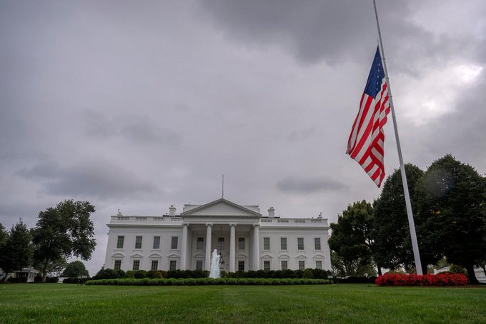 Inician despidos masivos en Estados Unidos Inician despidos masivos en Estados Unidos