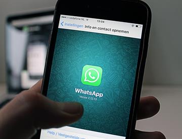 Qué documentos no se deben escanear en WhatsApp y por qué
