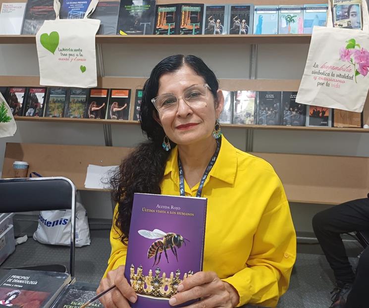Última visita a los humanos, de Aleyda Rojo Última visita a los humanos, de Aleyda Rojo