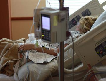 Urgen transparentar costos de hospitales privados