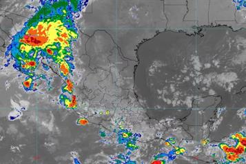 Raymond toca tierra como ciclón post-tropical