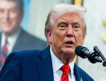 Ordena Trump pagar a militares pese al cierre del gobierno