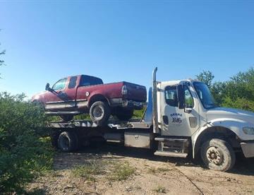 Localizan camioneta robada con violencia