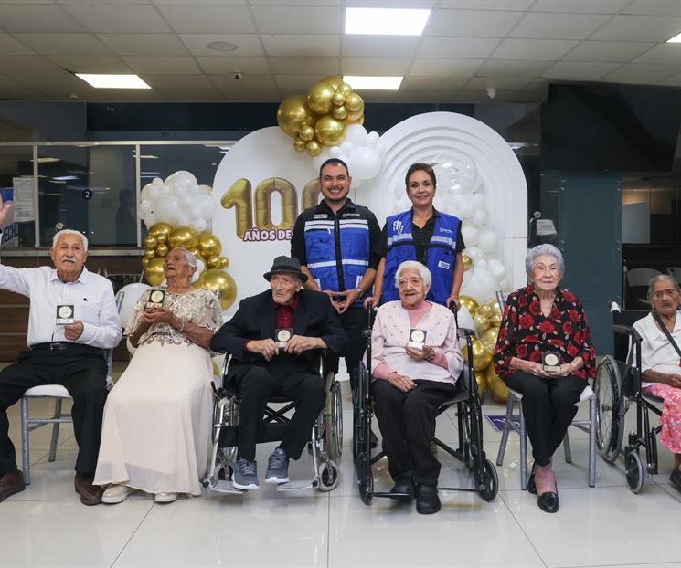 Reconoce San Nicolás labor de once nicolaítas Reconoce San Nicolás labor de once nicolaítas