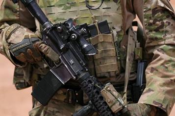 Buscan endurecer penas por falsificar uniformes de las FAM